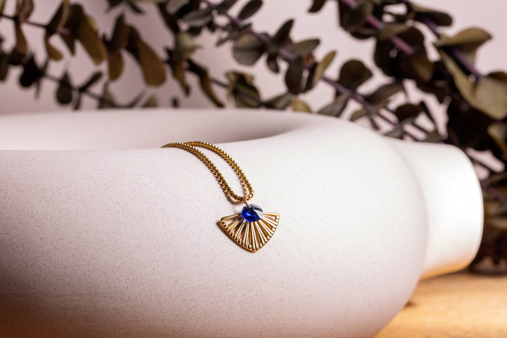 Deco Fan and Crystal Pendant Necklace